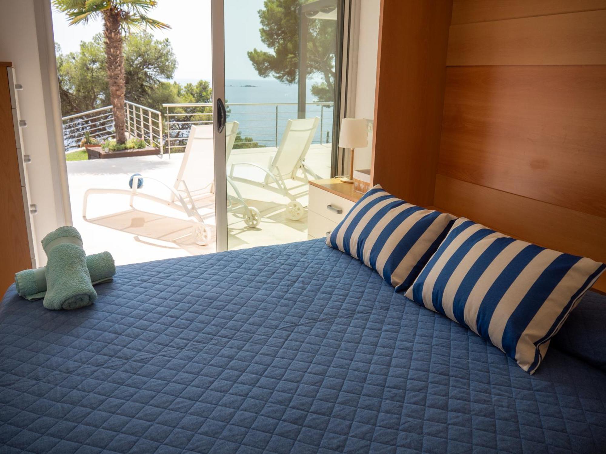 Blueview Villa ยาฟรังก์ ภายนอก รูปภาพ